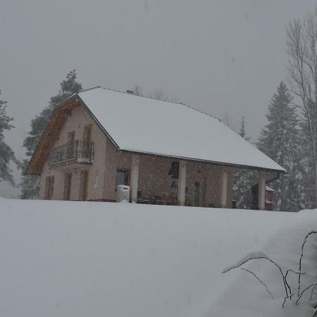 Holiday Home With Hot Tub And Sauna Sabina Rovte Exterior foto