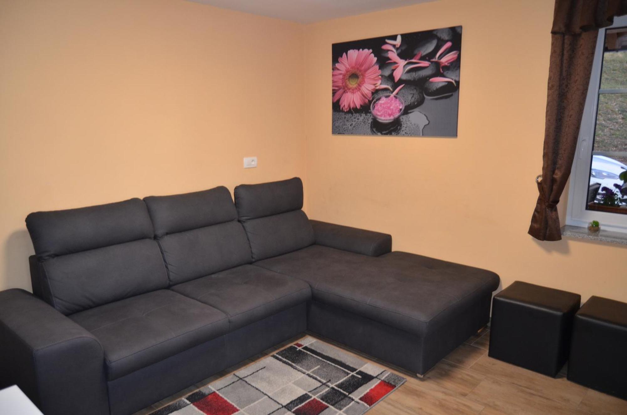 Holiday Home With Hot Tub And Sauna Sabina Rovte Exterior foto